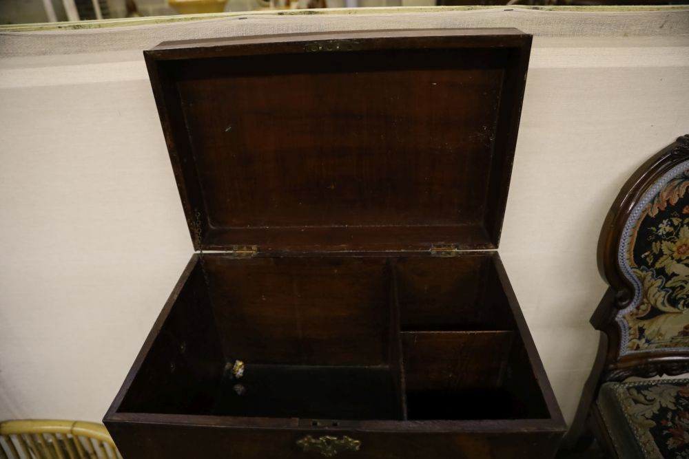A George III style mahogany cellaret, width 58cm, depth 33cm, height 77cm